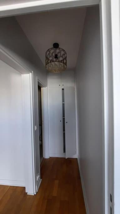 Appartement 2 Pieces Tres Lumineux 拉加雷讷科隆布 外观 照片