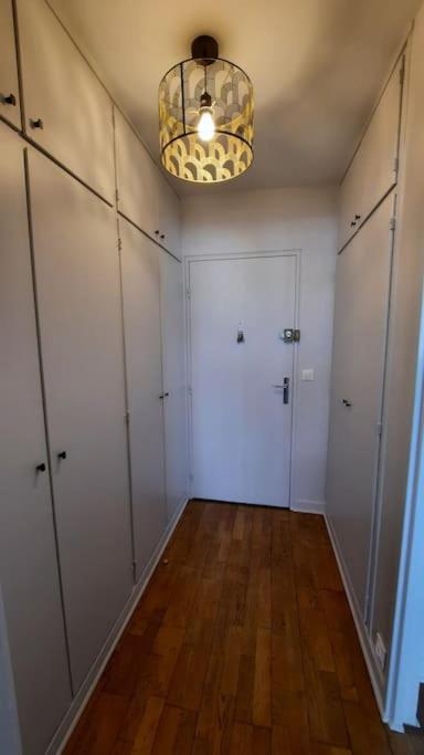 Appartement 2 Pieces Tres Lumineux 拉加雷讷科隆布 外观 照片